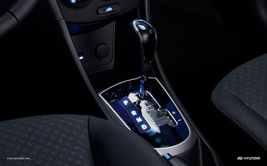  Hyundai Accent 2013 года  (фото 15 из 52)